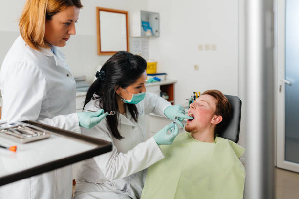 Best Broken or Cracked Tooth Emergency Dentist in Montague, CA